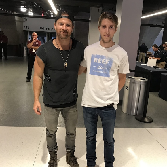 Meet your Posher, Sean - Picture 1 of 1